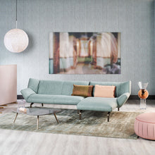 Laden Sie das Bild in den Galerie-Viewer, Leolux Ecksofa Decon zierliches Sofa kleines Sofa Designmöbel Sauerland Möbel Zeppenfeld Olpe
