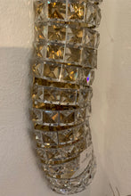 Laden Sie das Bild in den Galerie-Viewer, Wandleuchte, Deckenleuchte &quot;Volans&quot; Marchetti mit Kristallen 3-tlg vergoldet
