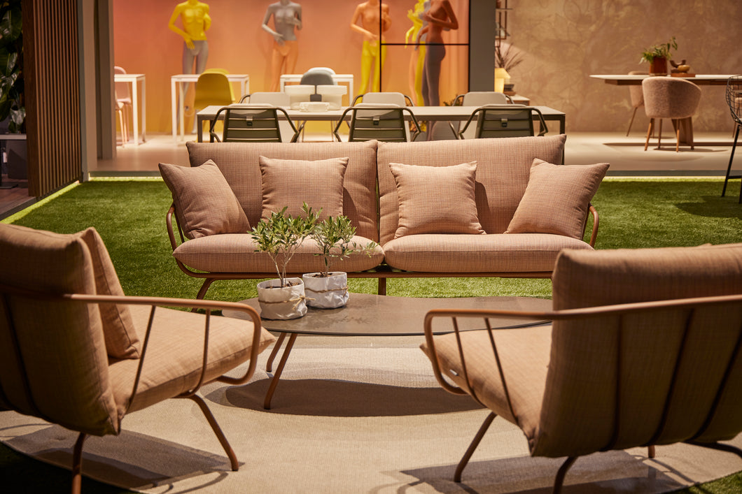 Mobliberica Musola Outdoorlounge Nansa Gartenmöbel Gartensofa mit Sesseln und Couchtisch Abverkauf Schnäppchen Möbel Zeppenfeld Olpe Designmöbel Sauerland