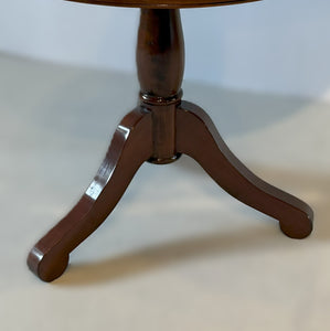 Design-Esstisch Tradition von Scholtissek, rund, Kirschbaum massiv, 85 cm Durchmesser.