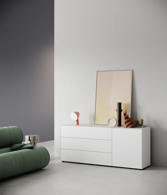 Piure Sideboard 2023800 in Weiß als modernes Wohnzimmermöbel – puristisches Design mit 3 Schubladen und 1 Tür