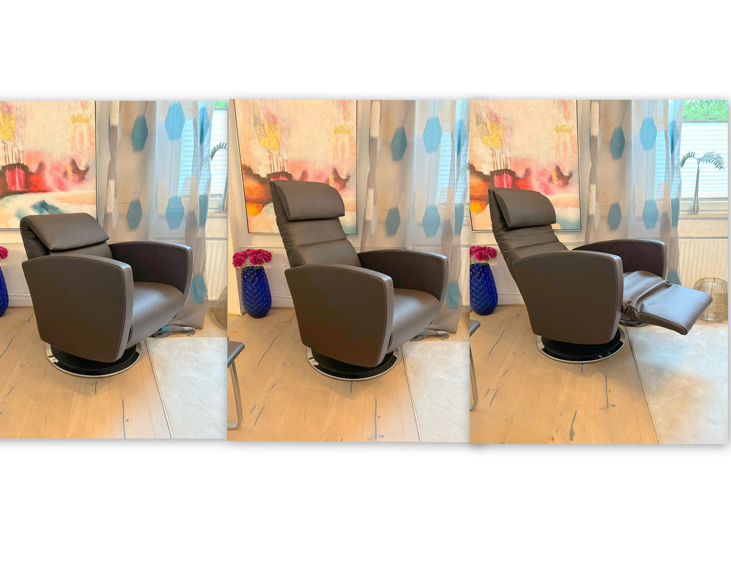 Strässle Relaxsessel Age in dunkelbraunem Leder mit 5‑Stern‑Drehteller und Ledereinlage