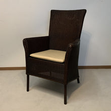 Laden Sie das Bild in den Galerie-Viewer, Lloyd Loom of Spalding Loomsessel Bosotn Dining Chair Ausstellugnsstück Schnäppchen M (3)

