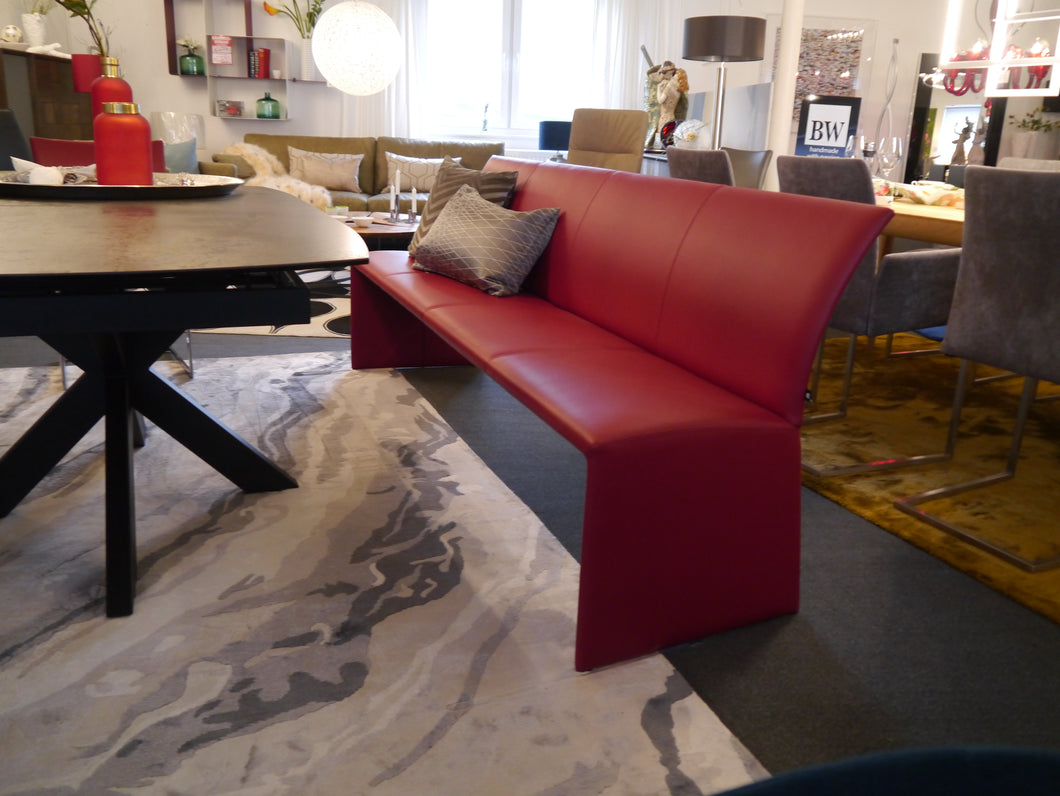 Draenert Nobile Soft Bank als Ausstellungsstück, luxuriöse Designbank in modernem Stil.